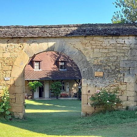 Chambre D'Hotes Lasserre Saint-Amand-de-Coly 外观 照片