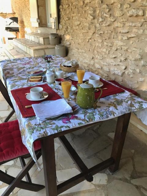 Chambre D'Hotes Lasserre Saint-Amand-de-Coly 外观 照片