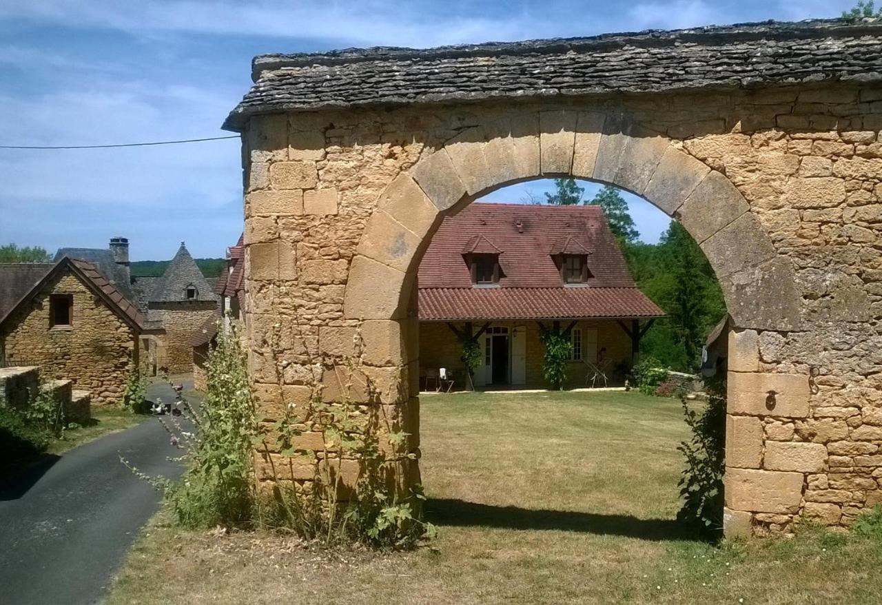 Chambre D'Hotes Lasserre Saint-Amand-de-Coly 外观 照片