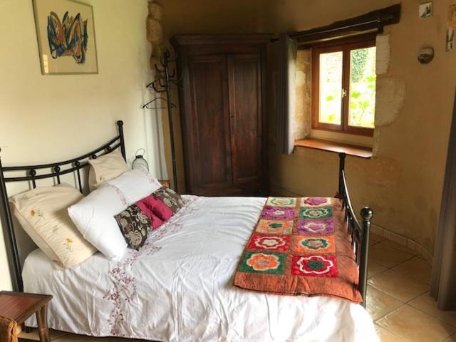 Chambre D'Hotes Lasserre Saint-Amand-de-Coly 外观 照片